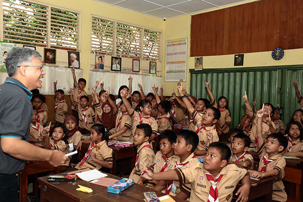 volunteer-cilandak_newsLarge